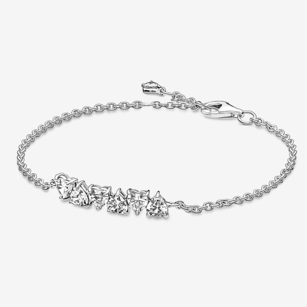 New with tags Pandora heart bracelet, sterling silver, cubic zirconia size 7.1in